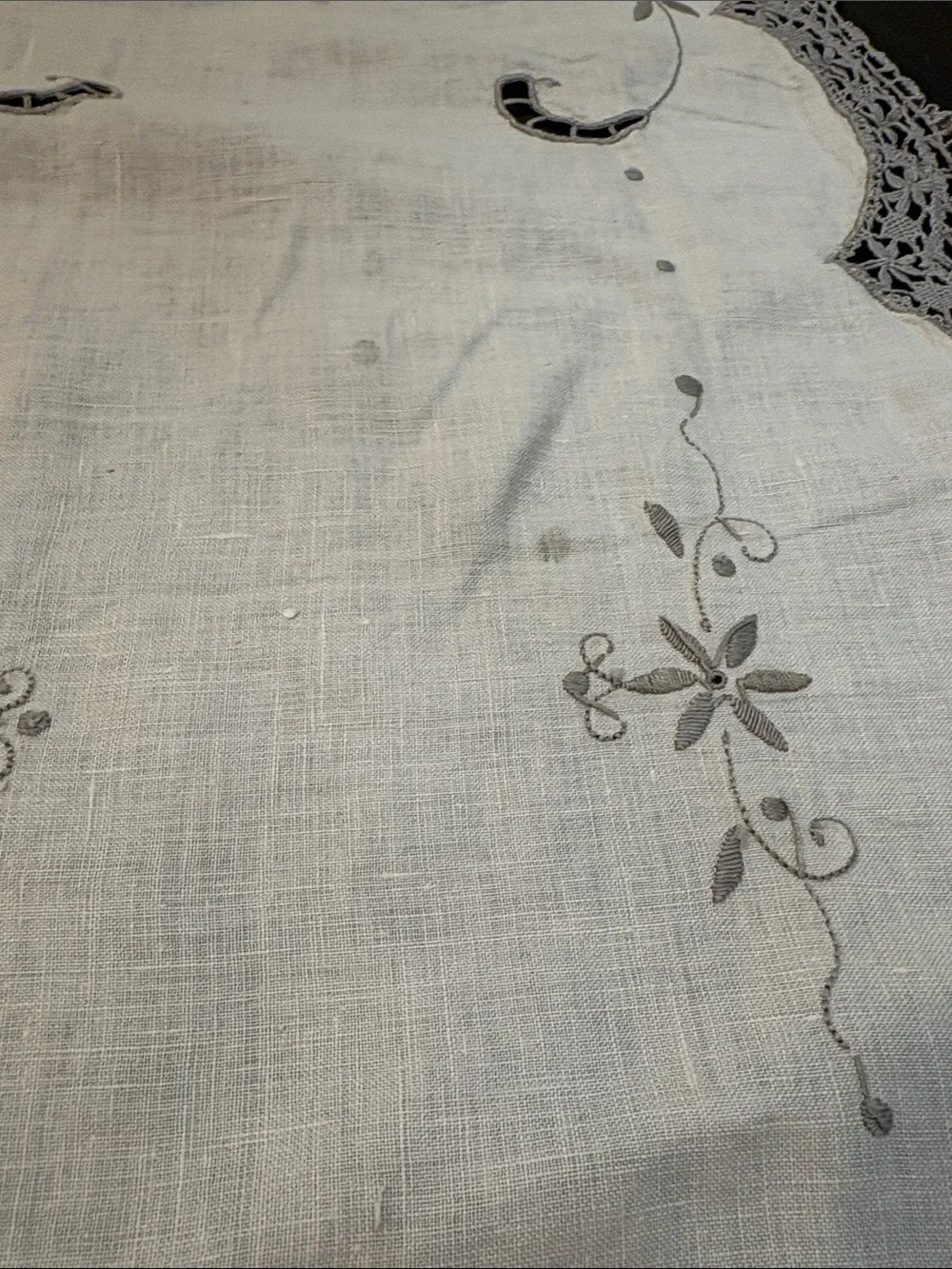 N/A elegant table